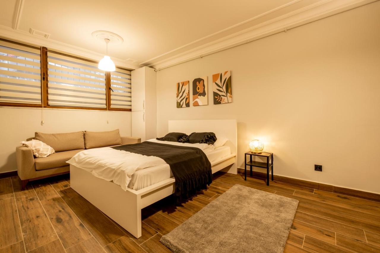 Spacious And Comfy 2Br In The Heart Of Cihangir Apartment Istanbul Bagian luar foto